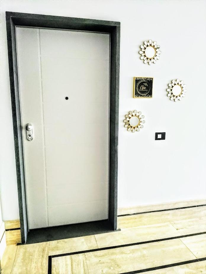 Chic Lägenhet Fiumicino Exteriör bild